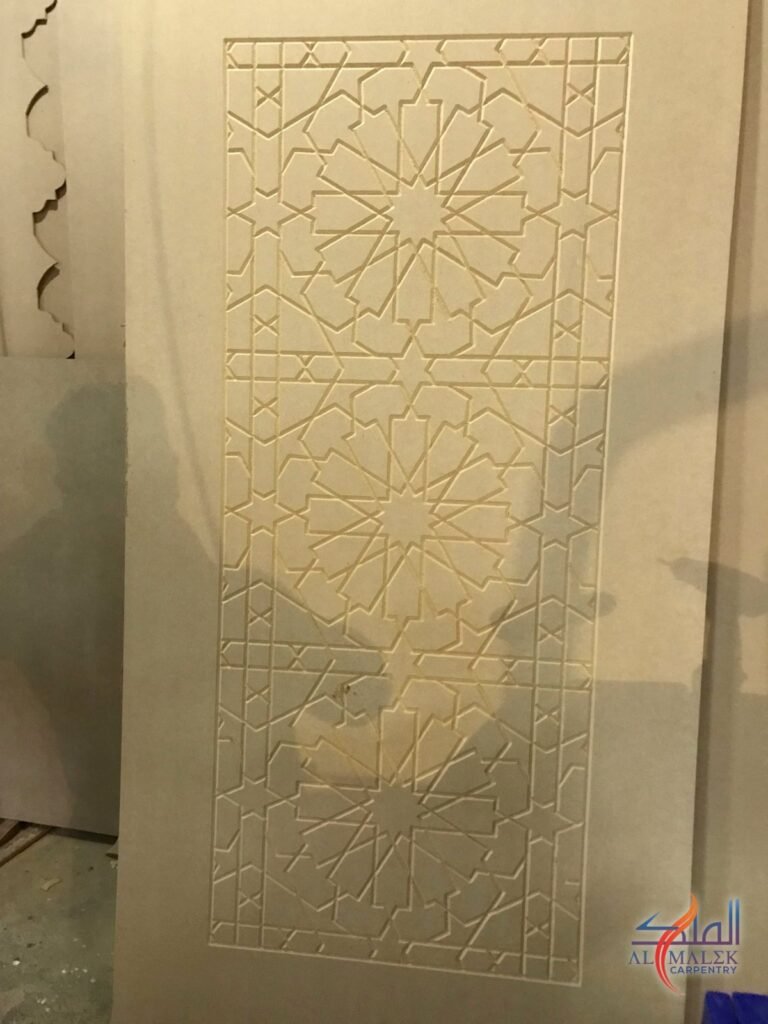 نقشة هندسية بحفر V على لوح MDF - منجرة الملك